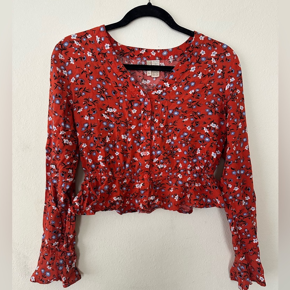 Flower printed blouse size Small.